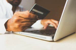 E-commerce ; Buying online